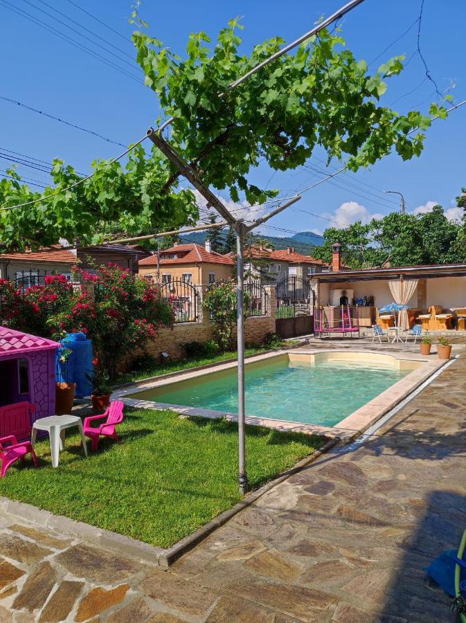 Family Hotel Velevi Velingrad Dış mekan fotoğraf