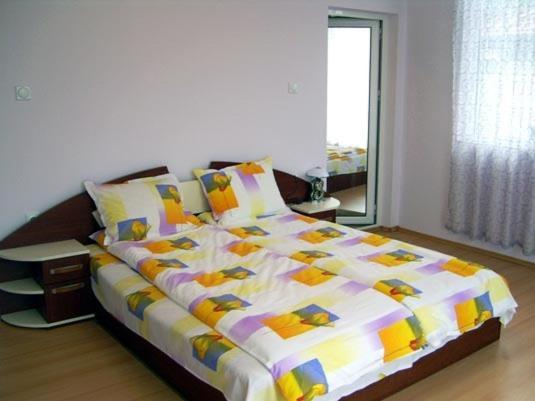 Family Hotel Velevi Velingrad Oda fotoğraf